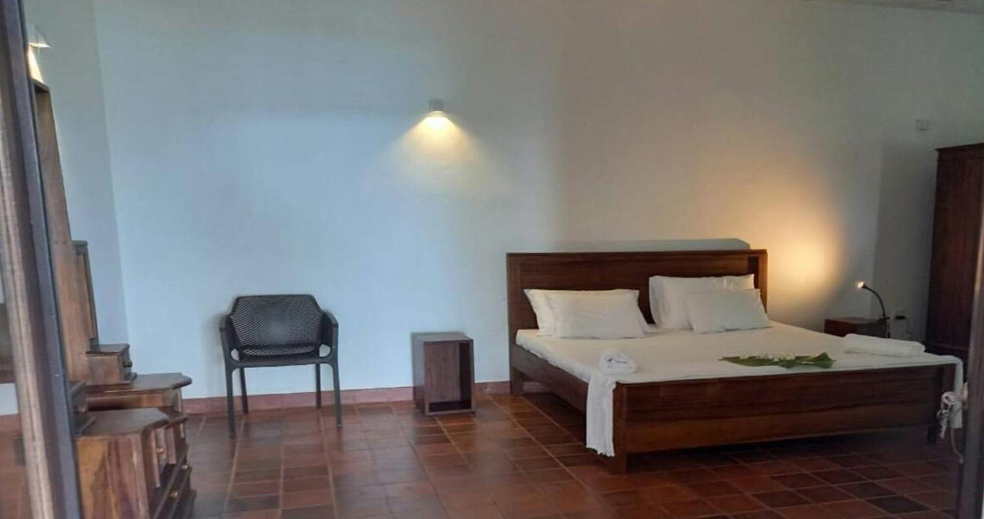 Bluewind Resort Tangalle Exterior foto
