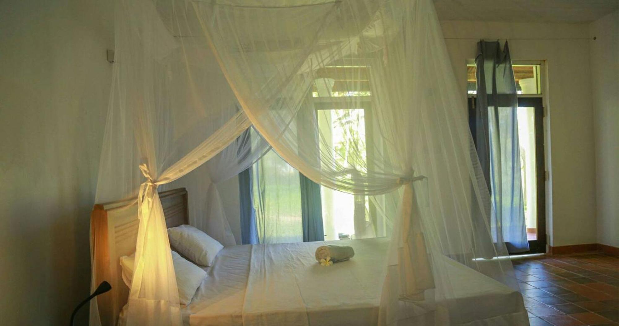 Bluewind Resort Tangalle Exterior foto
